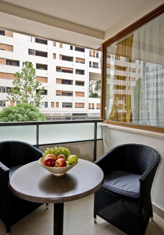 Corvin Lux Aparthotel Budapest Exterior foto