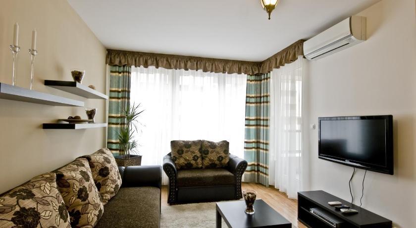 Corvin Lux Aparthotel Budapest Exterior foto