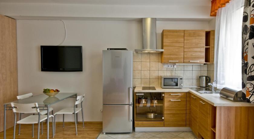 Corvin Lux Aparthotel Budapest Exterior foto
