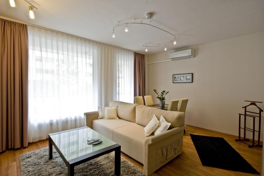 Corvin Lux Aparthotel Budapest Habitación foto