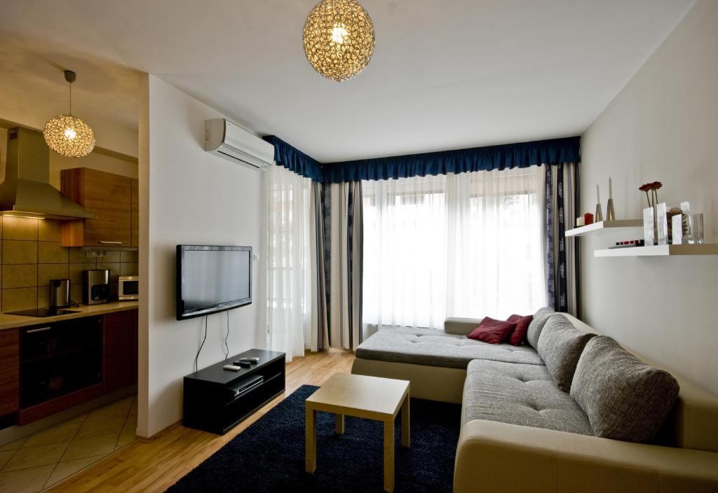 Corvin Lux Aparthotel Budapest Exterior foto