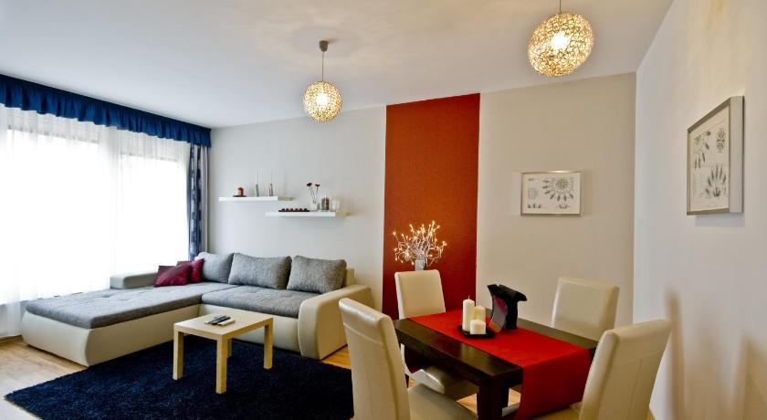 Corvin Lux Aparthotel Budapest Exterior foto