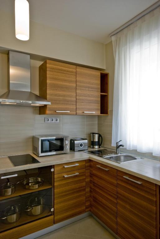 Corvin Lux Aparthotel Budapest Exterior foto