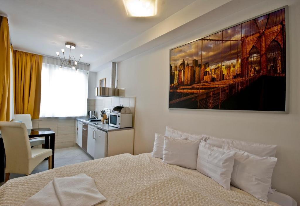 Corvin Lux Aparthotel Budapest Habitación foto