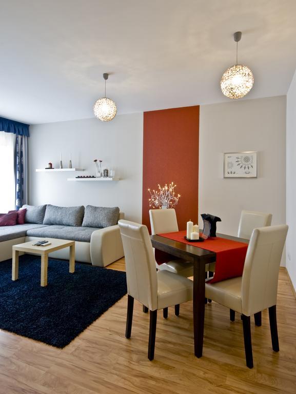 Corvin Lux Aparthotel Budapest Exterior foto